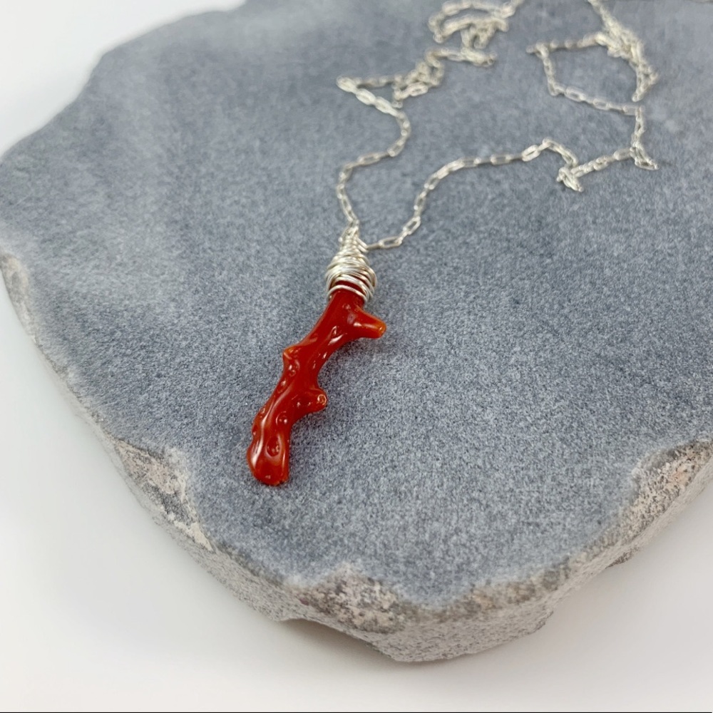 NWT KATY GINGER DESIGNS Coral Necklace